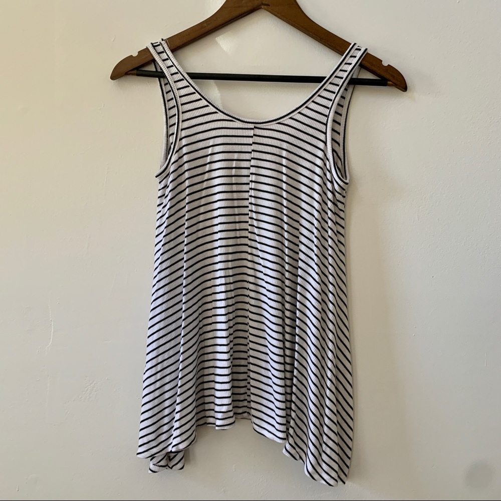 Mossimo Black & White Striped Flowy Tank - Picture 4 of 4